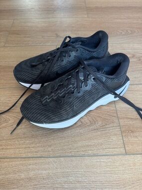 Nike Motiva - Black Anthracite Women's Athletic Walking Shoes